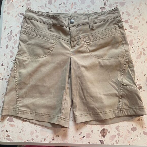 Athleta Dipper Bermuda hiking shorts - Picture 12 of 12